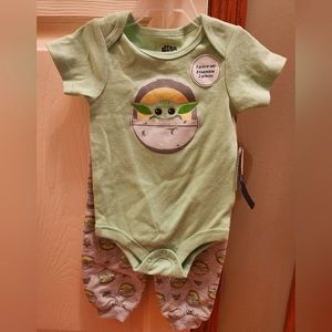 NWT Star Wars Baby Yoda 2 Piece Set for 9 - 12 Month Old Baby